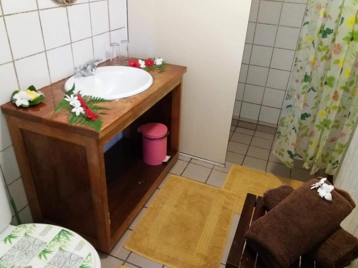 Pension Hibiscus Tahaa Uturoa Bagian luar foto